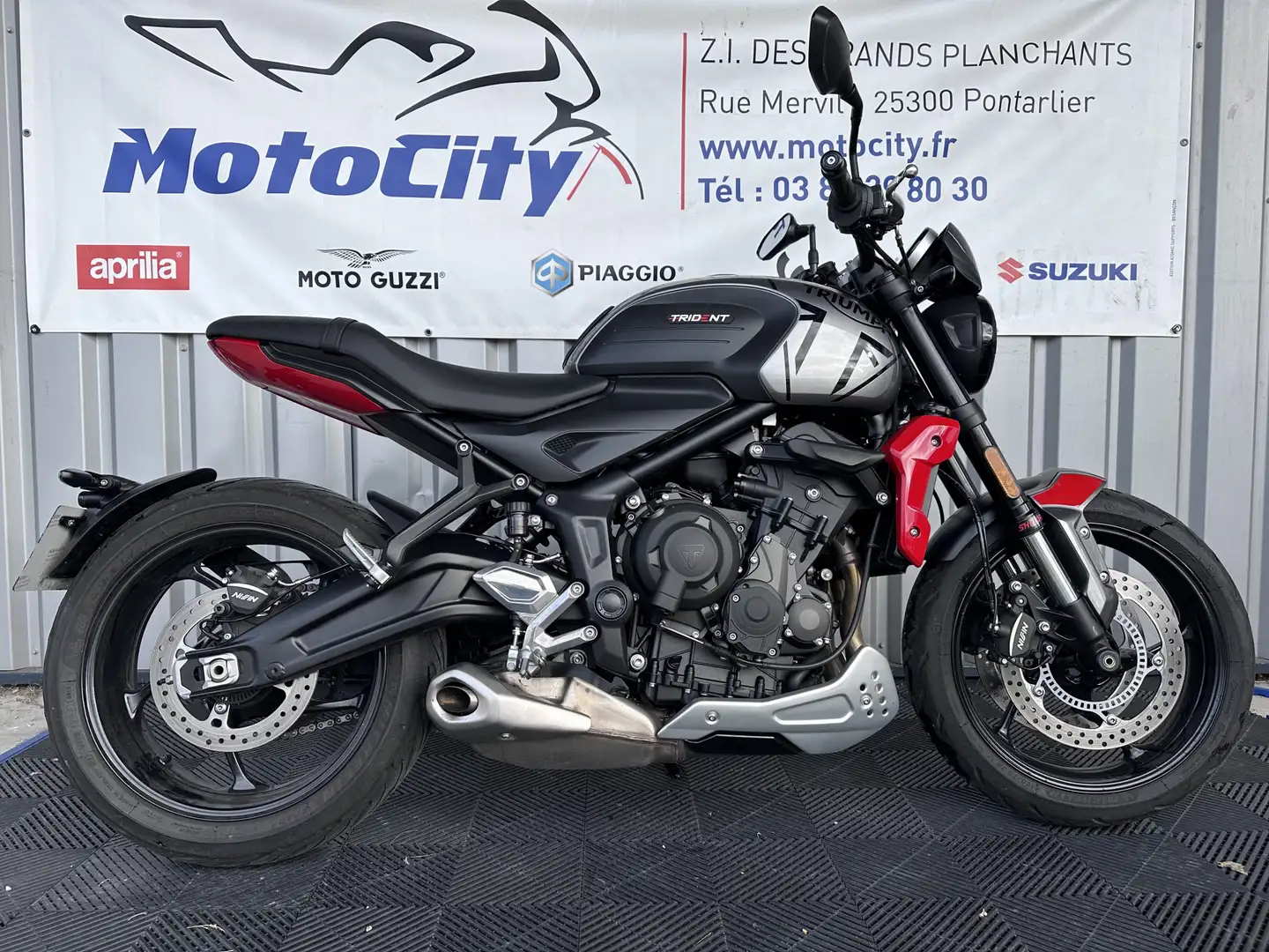 Triumph Trident 660 - 1