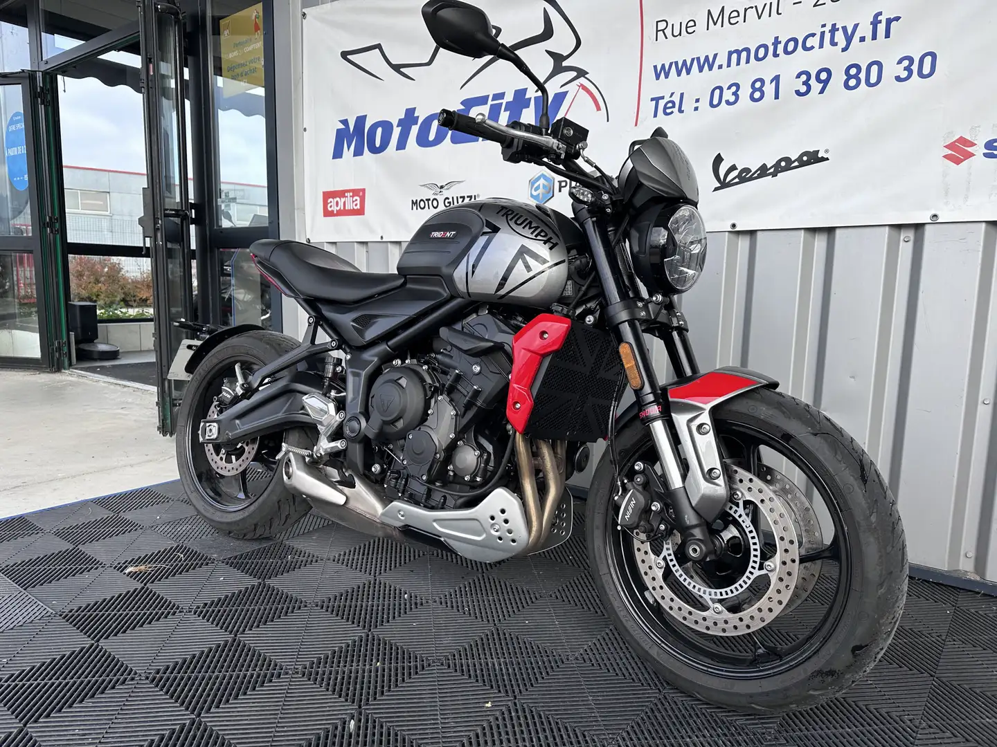 Triumph Trident 660 - 2