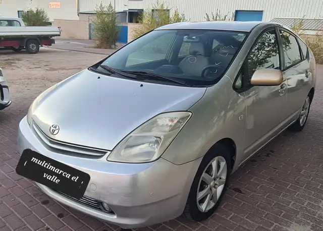 Toyota Prius 1.5 VVT-i