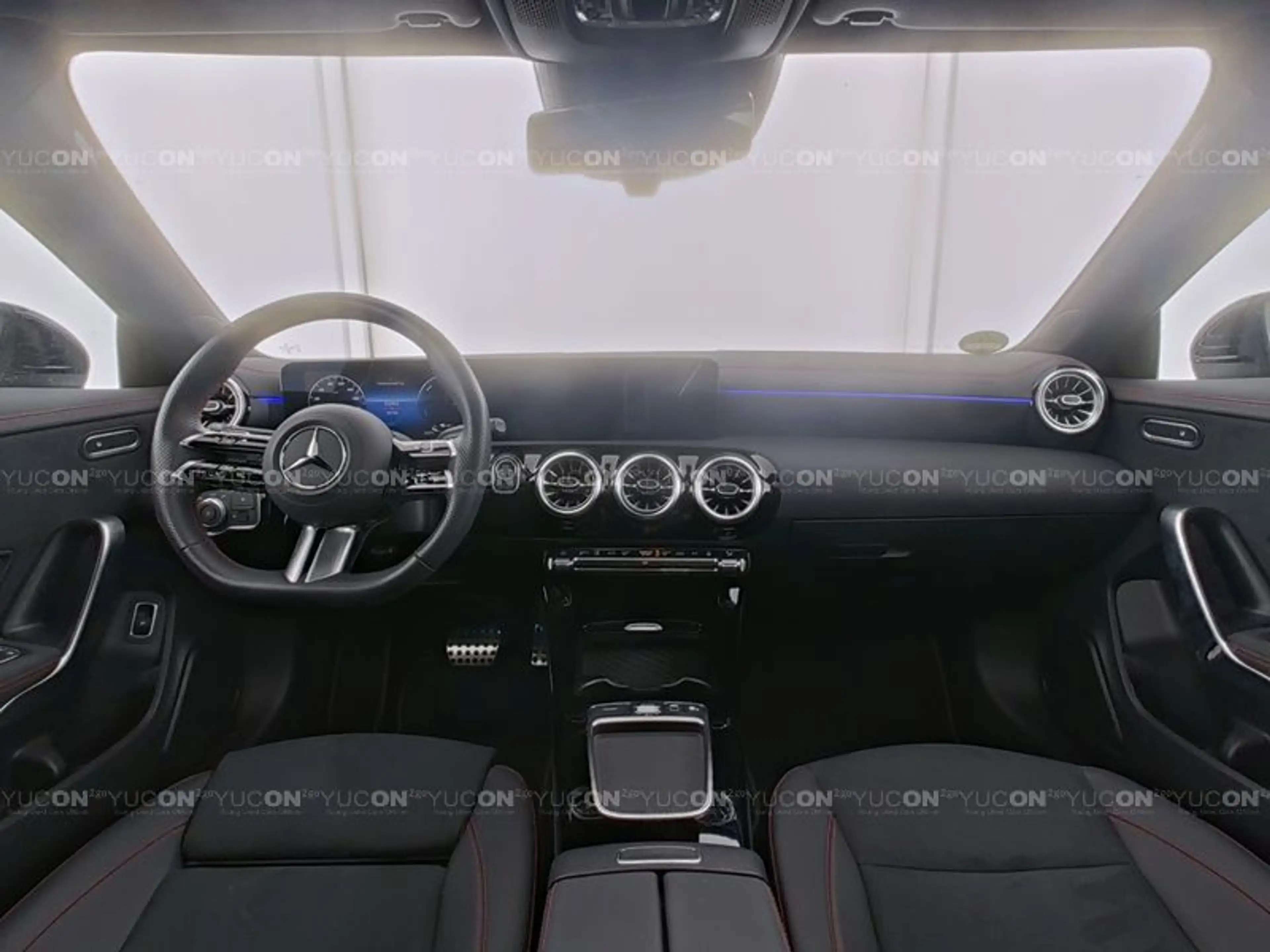Mercedes-Benz CLA 250 e COUPE AMG EDITION PANO SD DISTRONIC — photo 6