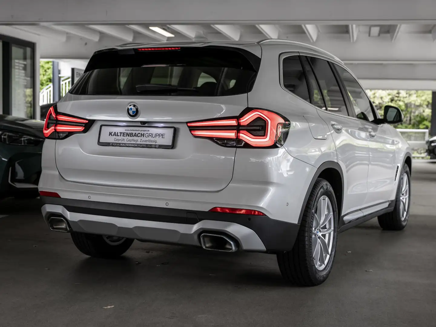 BMW X3 xDrive 20d FACEL. PANO LASER LED STANDHZ Blanc - 2