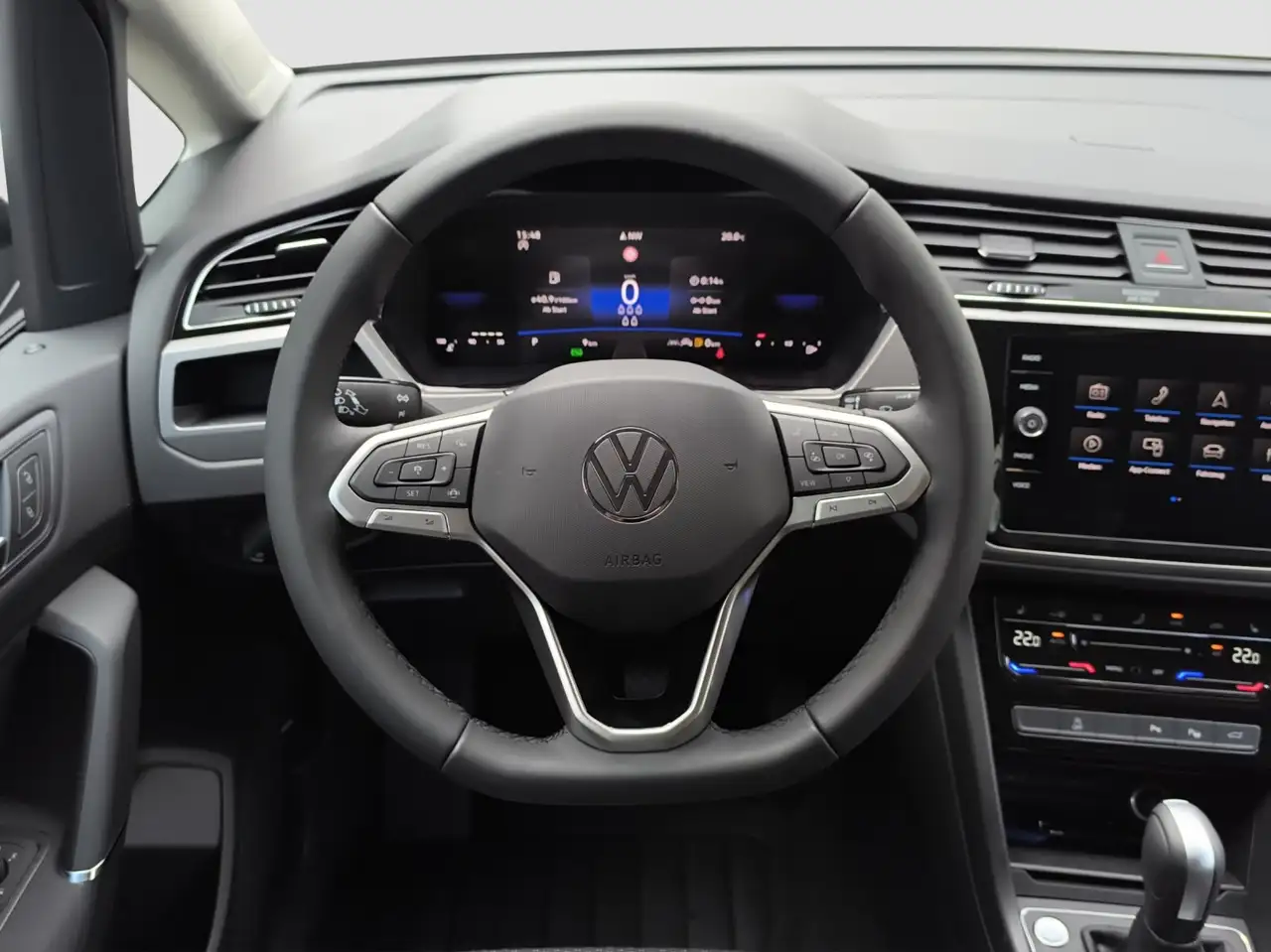 Volkswagen Touran 1.5 TSI DSG Comfortline AHK NAVI RFK 14