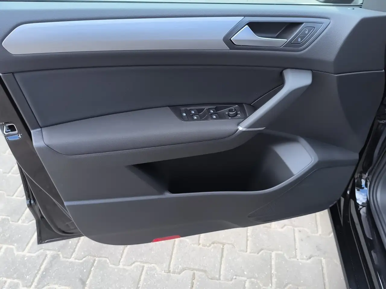 Volkswagen Touran 1.5 TSI DSG Comfortline AHK NAVI RFK 16