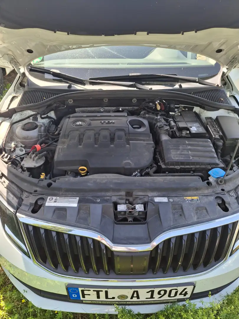 Skoda Octavia Octavia Combi 1.6 TDI Bílá - 2