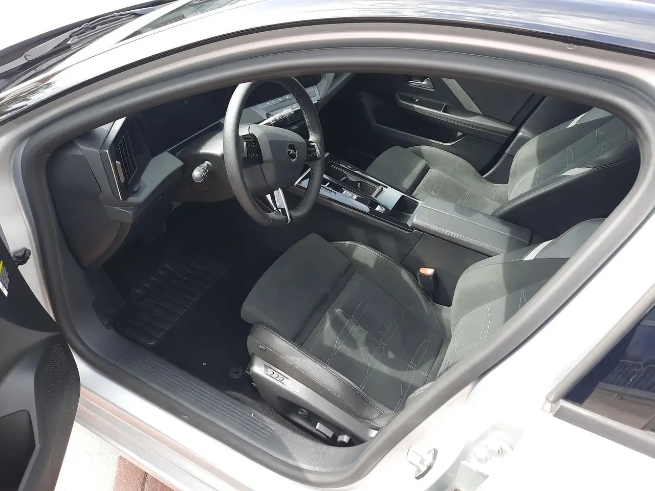 Opel Astra L 1.2 Turbo GS HUD Pano 360° ACC Schiebed., миниатюра 12