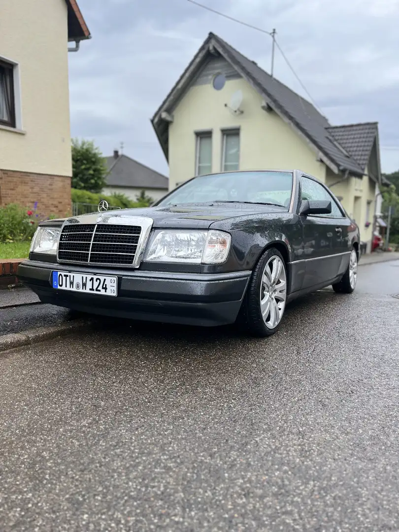 Mercedes-Benz CE 300 - 2