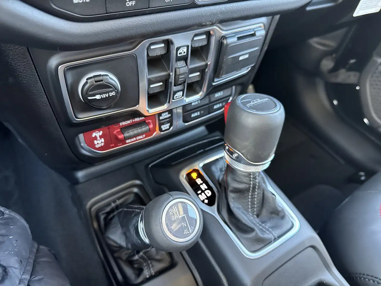 Jeep Gladiator photo Jeep Gladiator