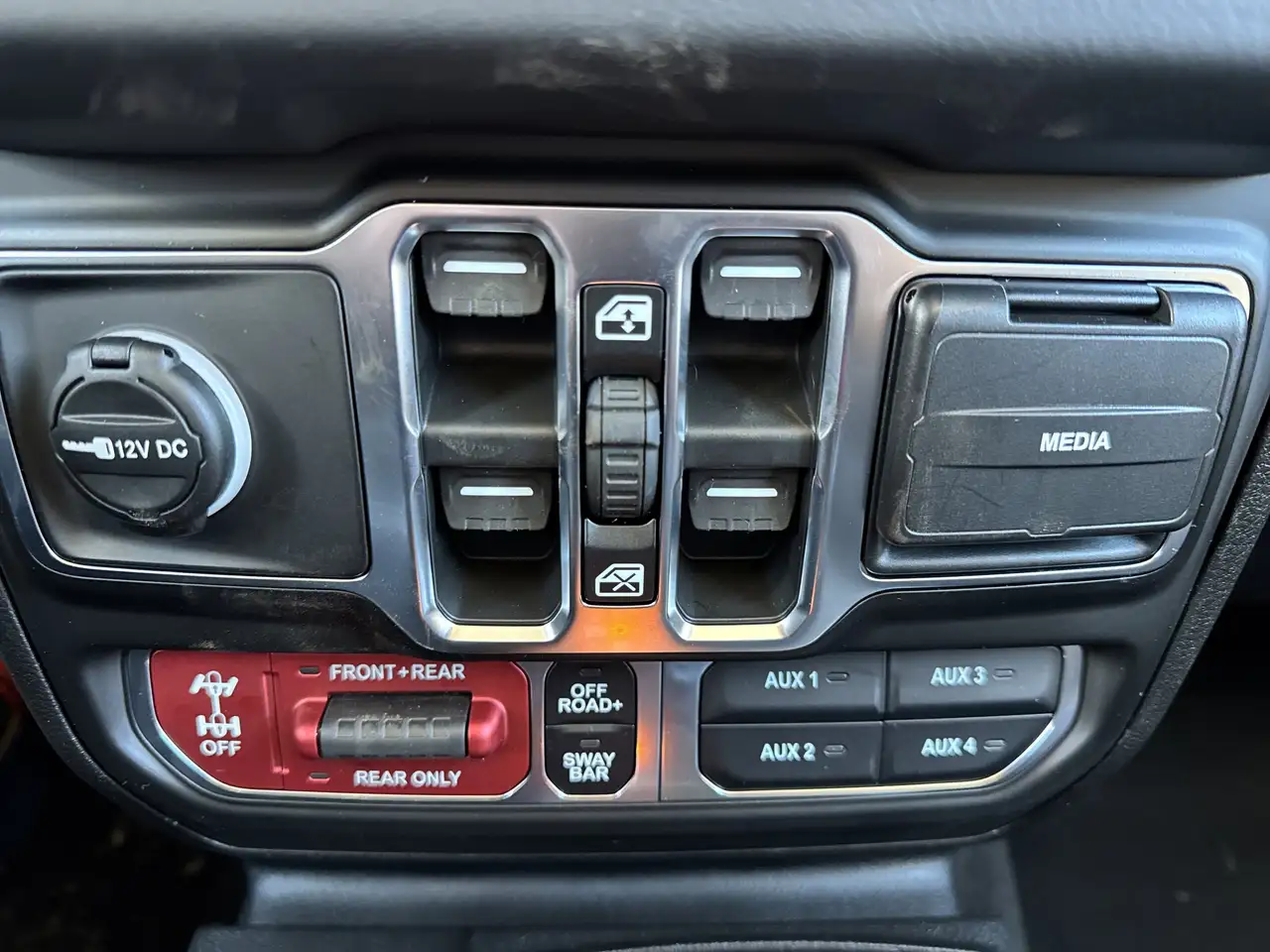 Jeep Gladiator photo Jeep Gladiator