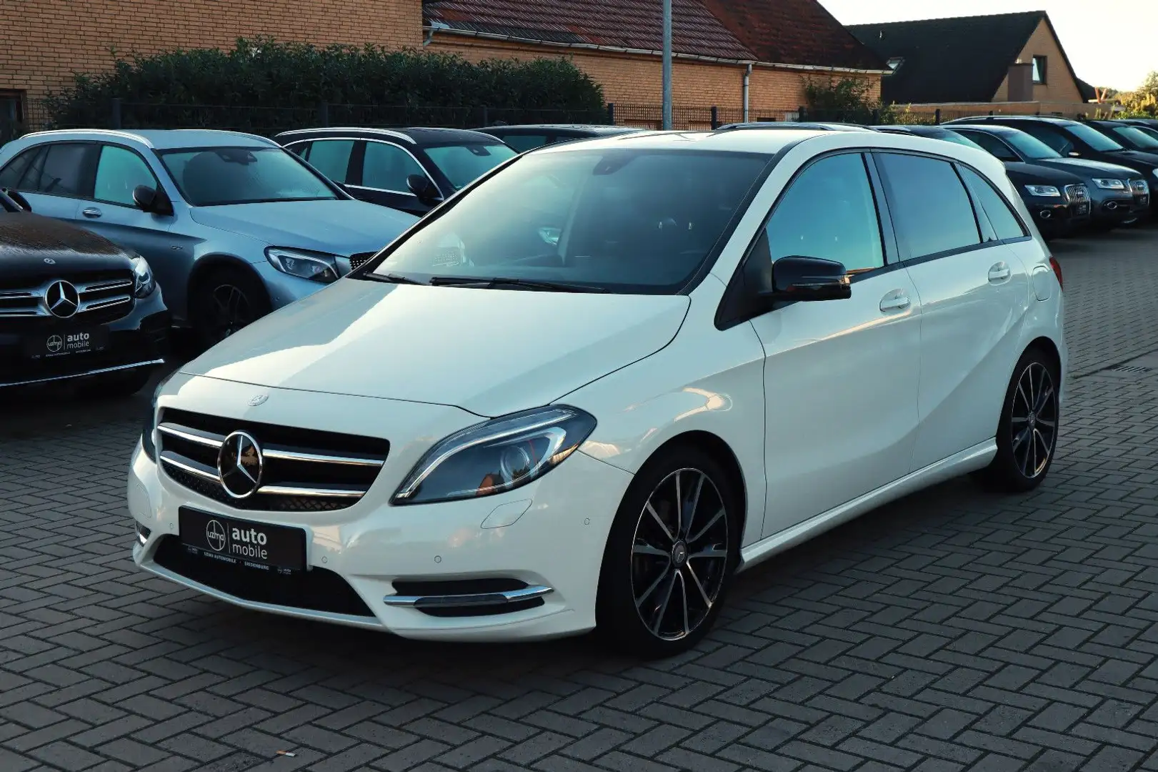 Mercedes-Benz B 180 CDI Motorlampe aktiv Blanc - 1