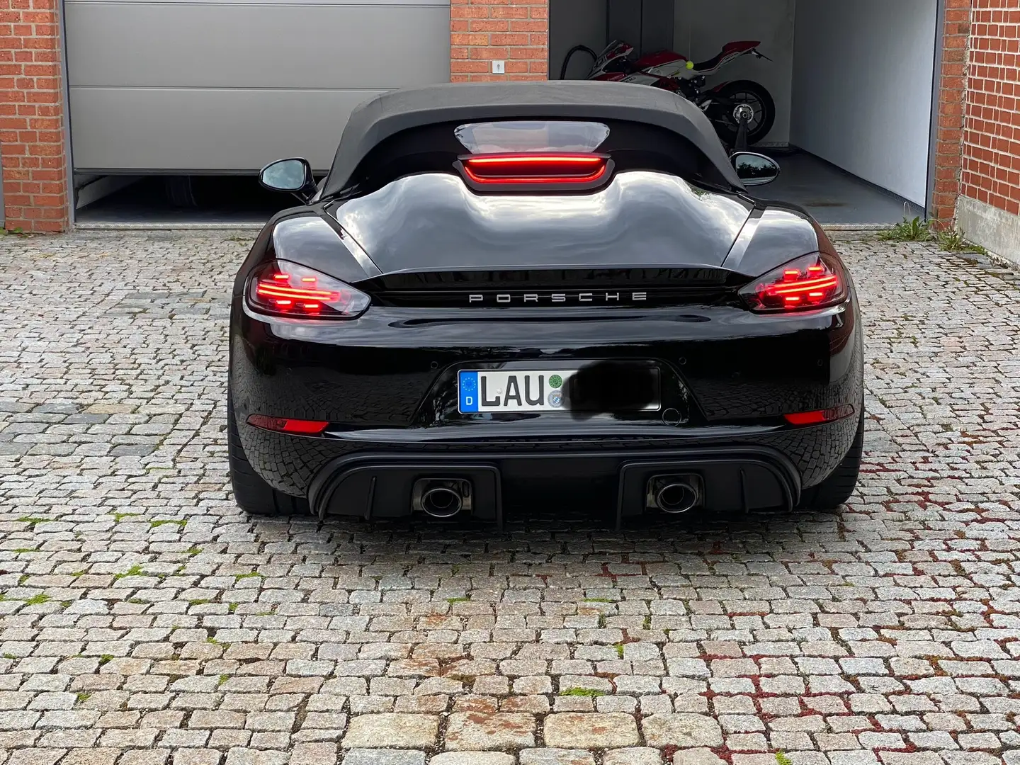 Porsche 718 Spyder 718 Spyder Schwarz - 2