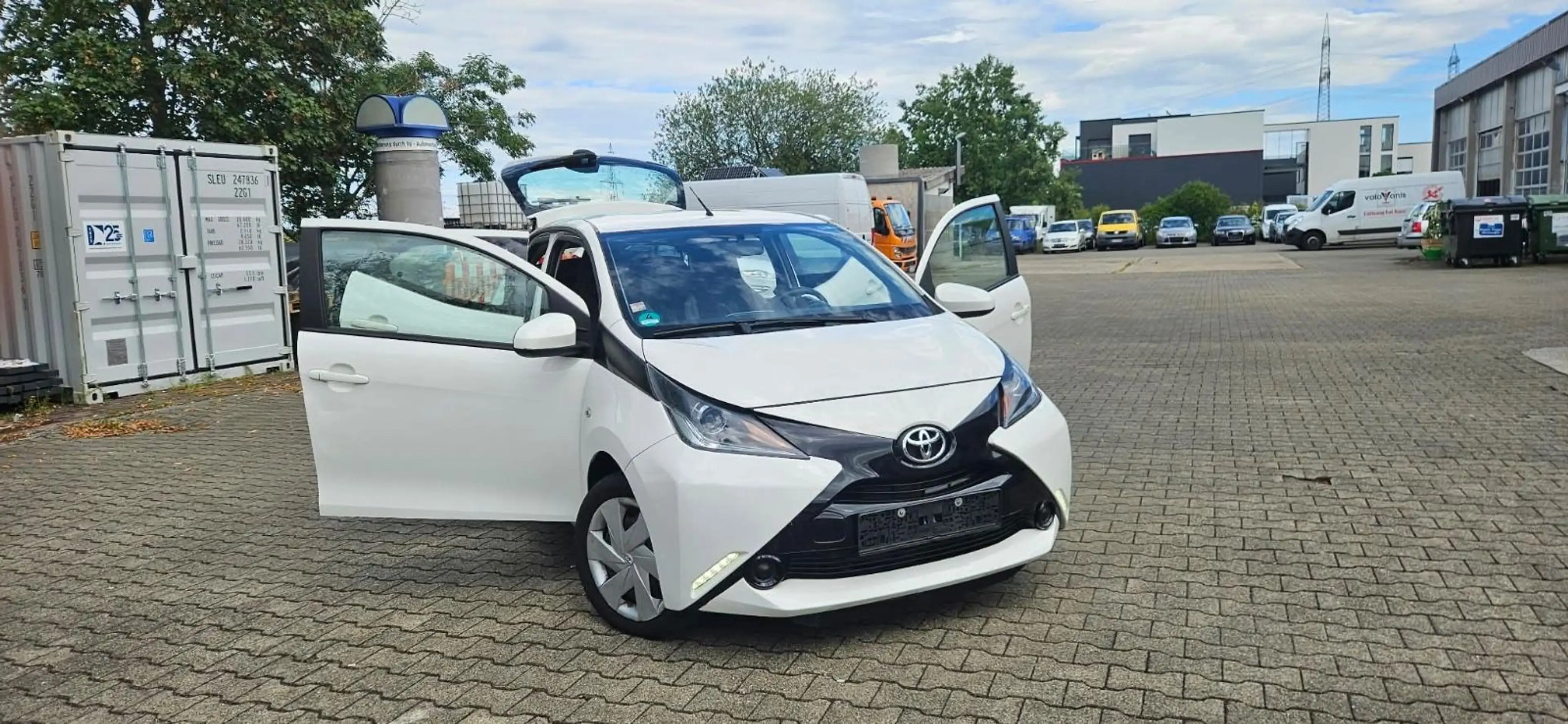 Toyota Aygo AYGO x-play
