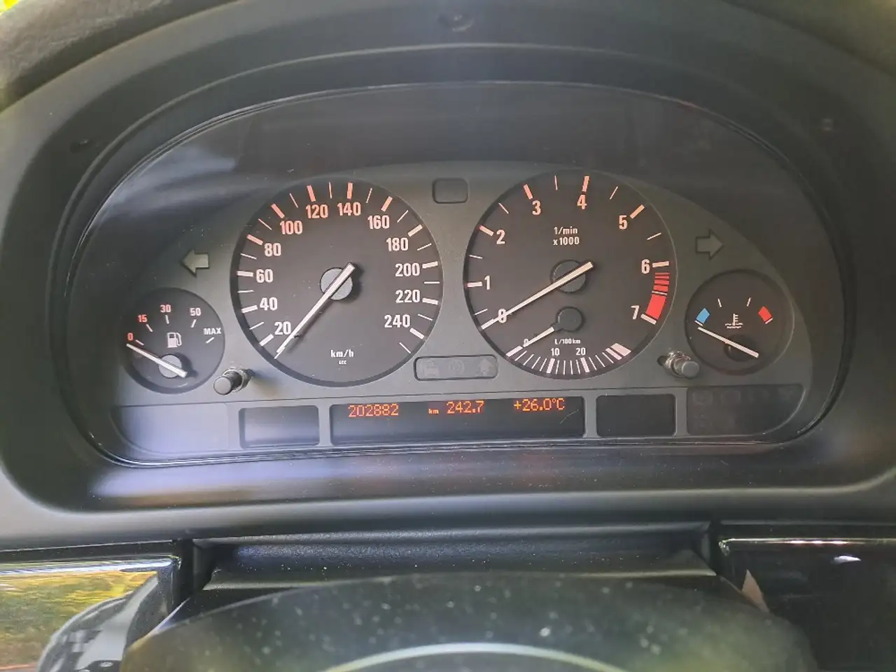 BMW 525i, foto 8