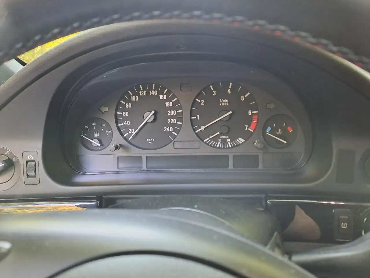 BMW 525i, foto 9