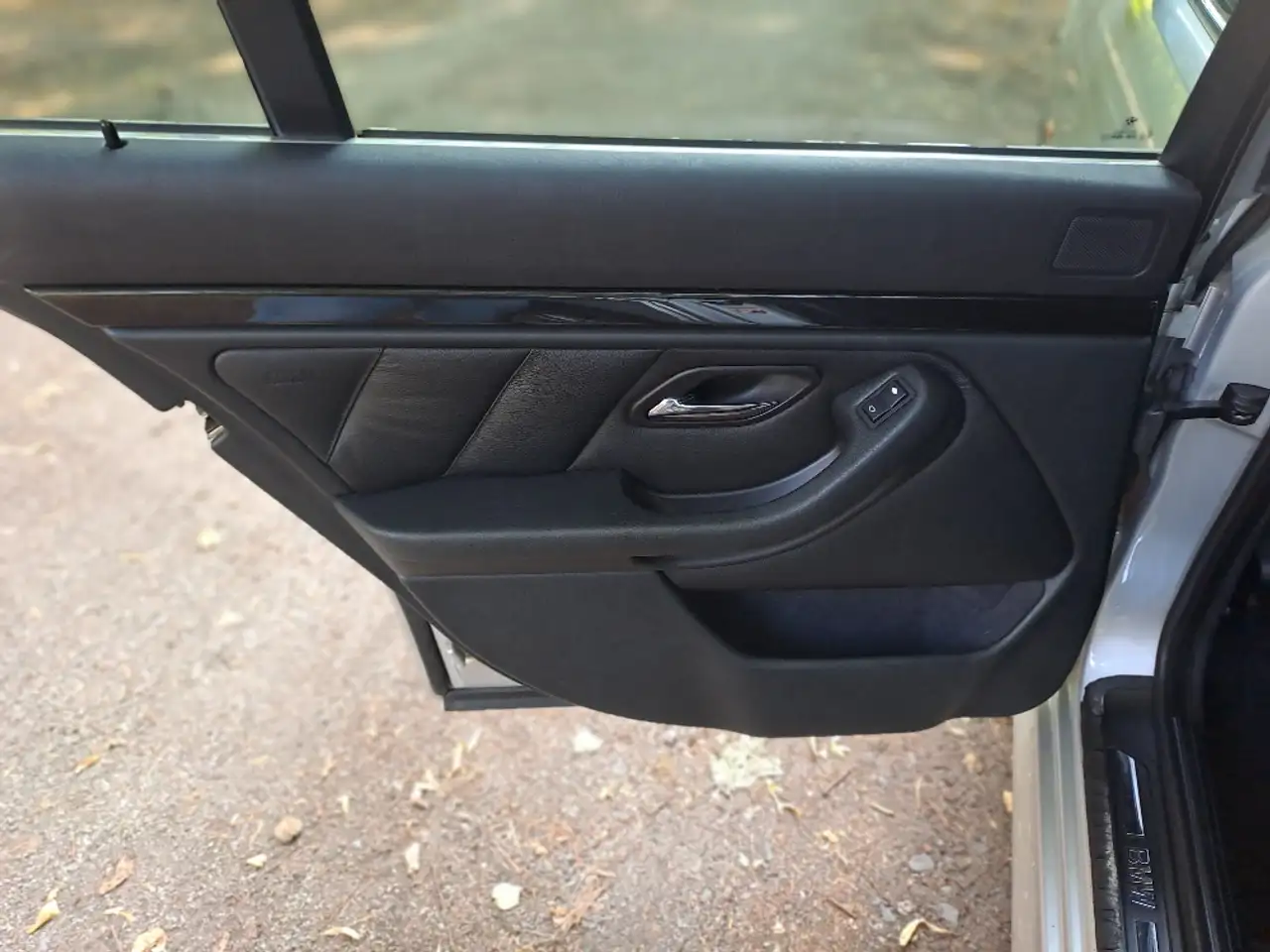 BMW 525i, foto 11