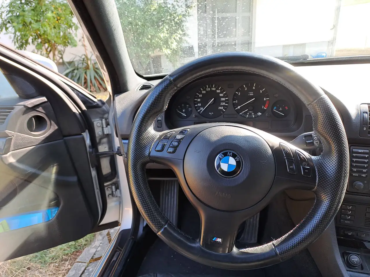 BMW 525i, foto 5