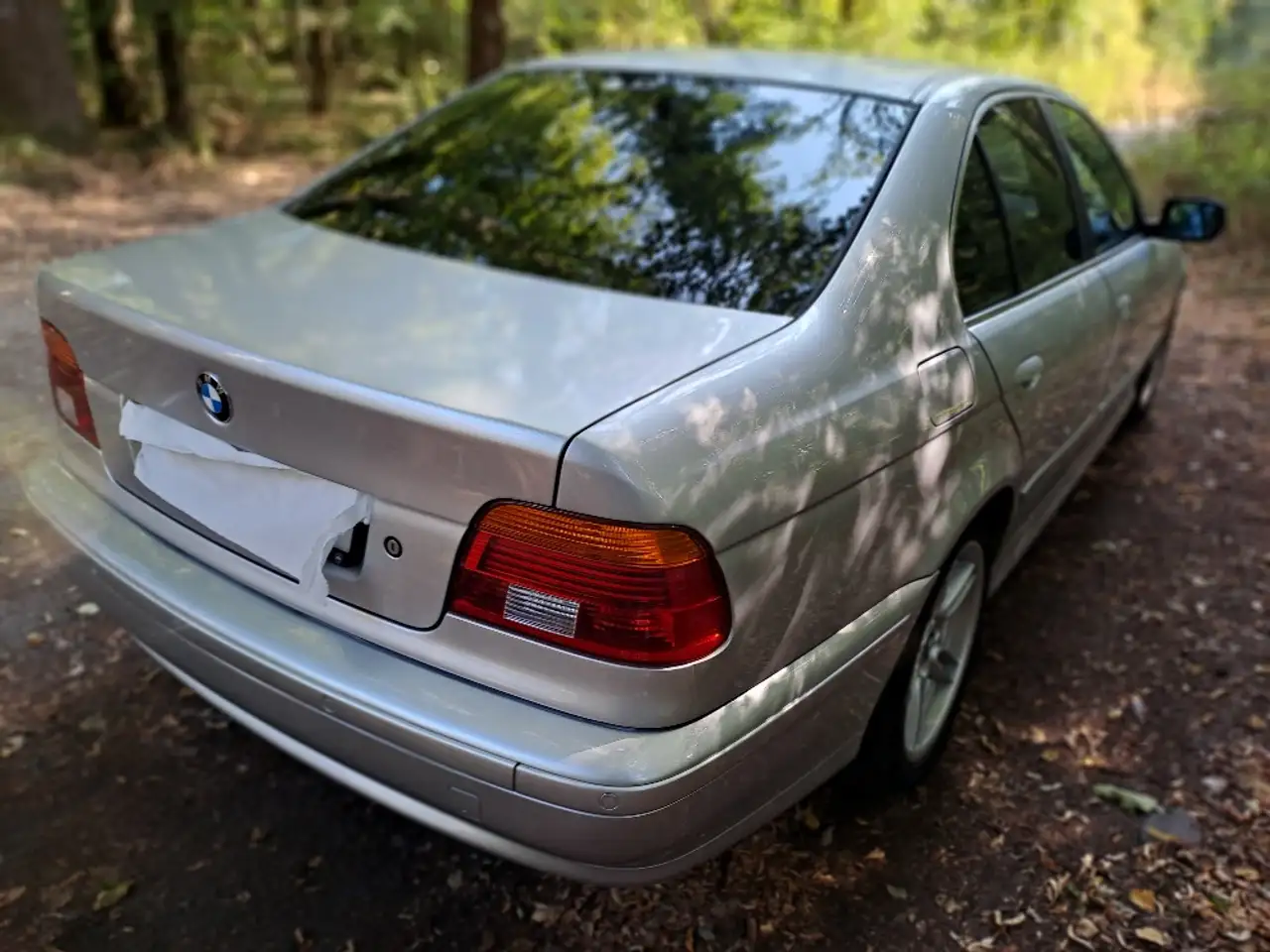 BMW 525i, foto 2