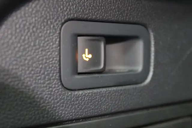 Volkswagen Tiguan Allspace view 28