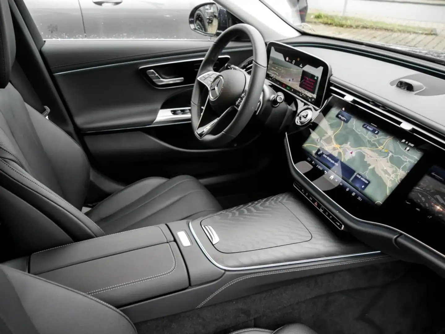 Mercedes-Benz E 300 e T Avantgarde/AHK/Super/LED/Cam/Shz-Fond Blau - 2