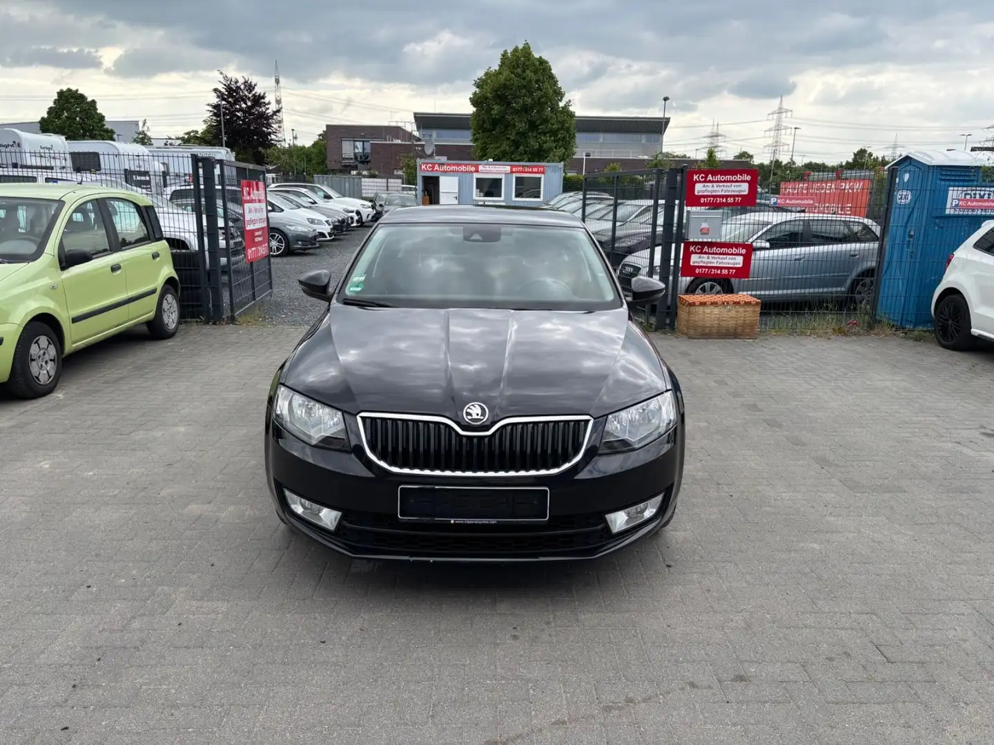 Skoda Octavia Lim. NAVI*TOP ZUSTAND* Fekete - 2