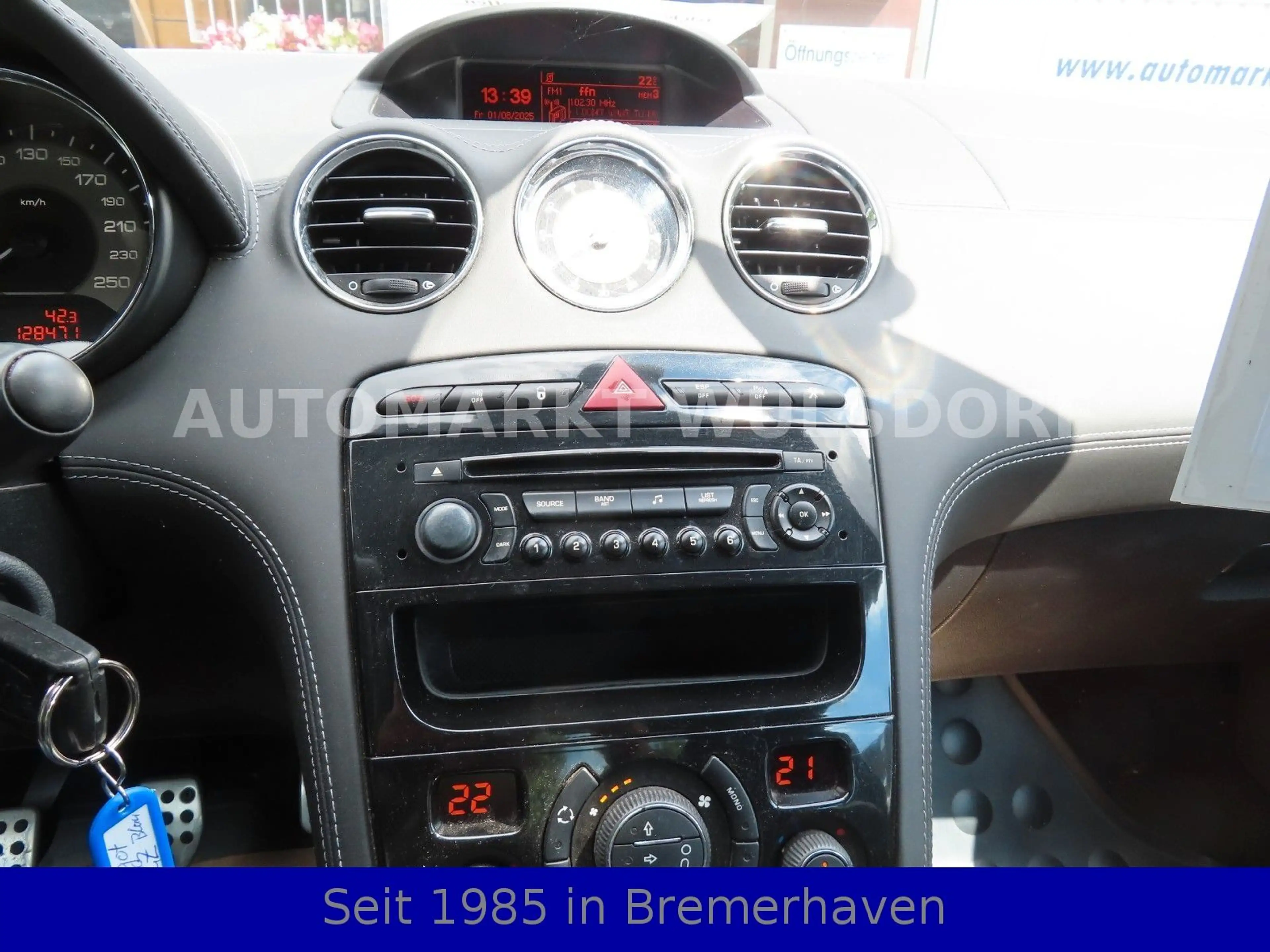 Peugeot RCZ 1,6,Scheckheft,Klima,Alu,NICHTRAUCHER,6-Gang — photo 11