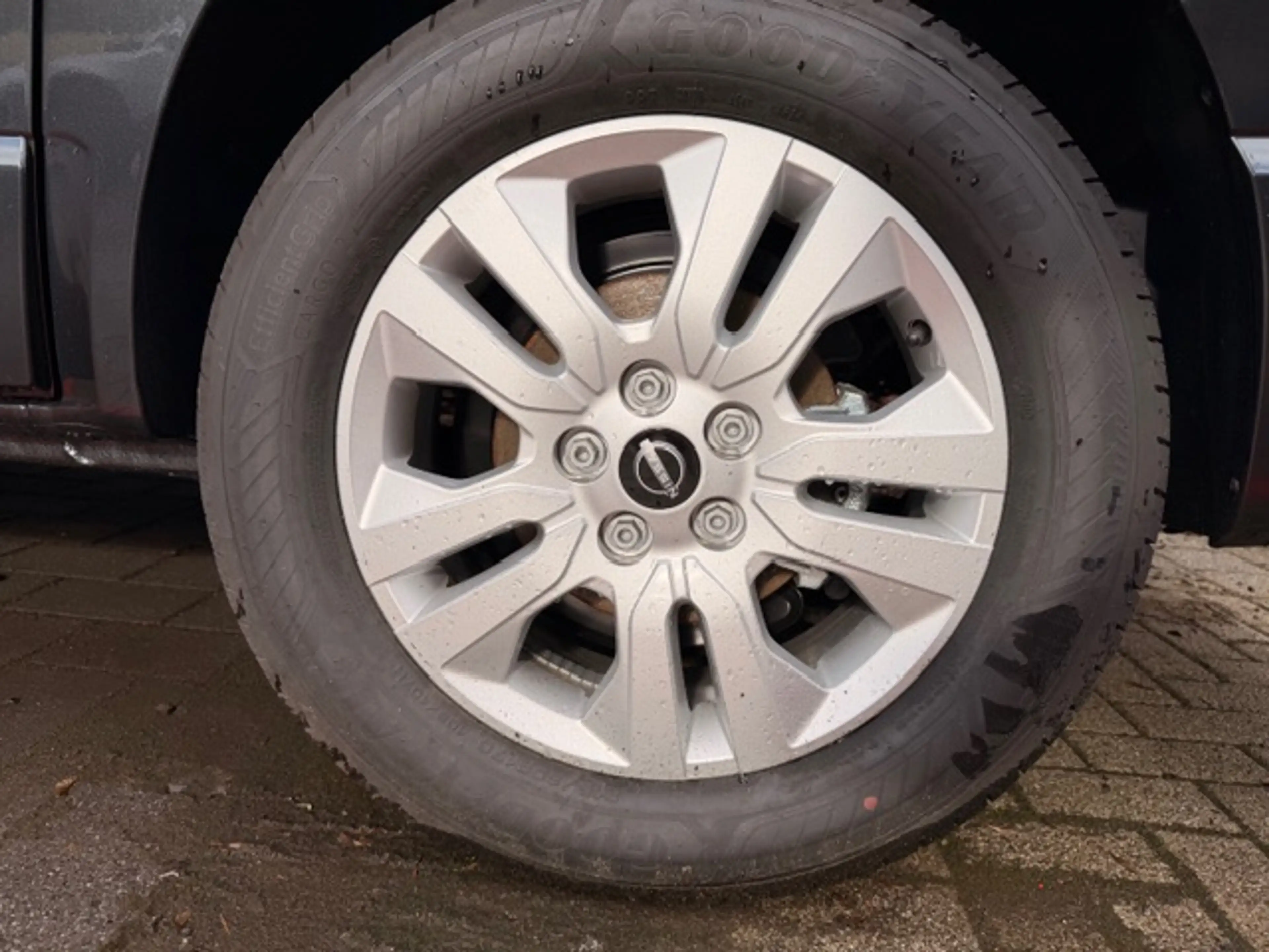 Nissan Primastar Kombi9 L1H1 2,8t dci170 AT TEKNA 2ST HK Design — photo 4
