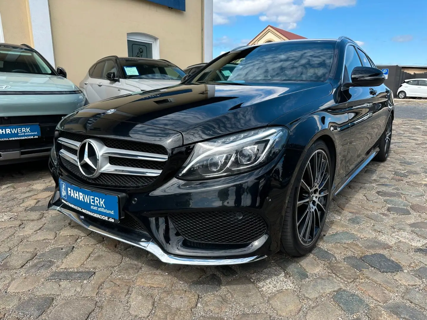 Mercedes-Benz C 400 T-Modell C 400 T 4Matic AHK Leder Noir - 1