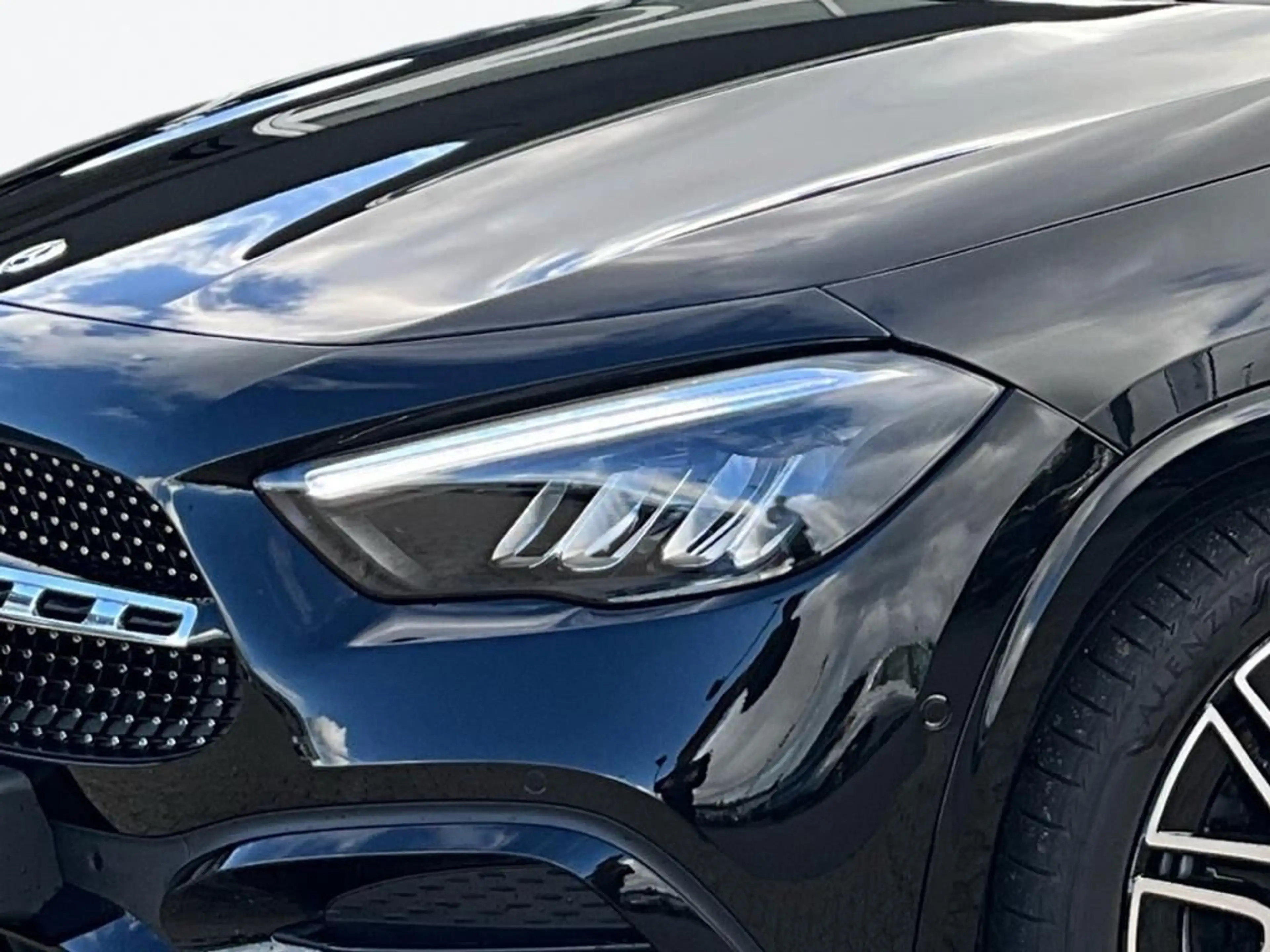 Mercedes-Benz GLA 200 d AMG AUT Kam. KlimaA LED LM PDC ParkAss — photo 6