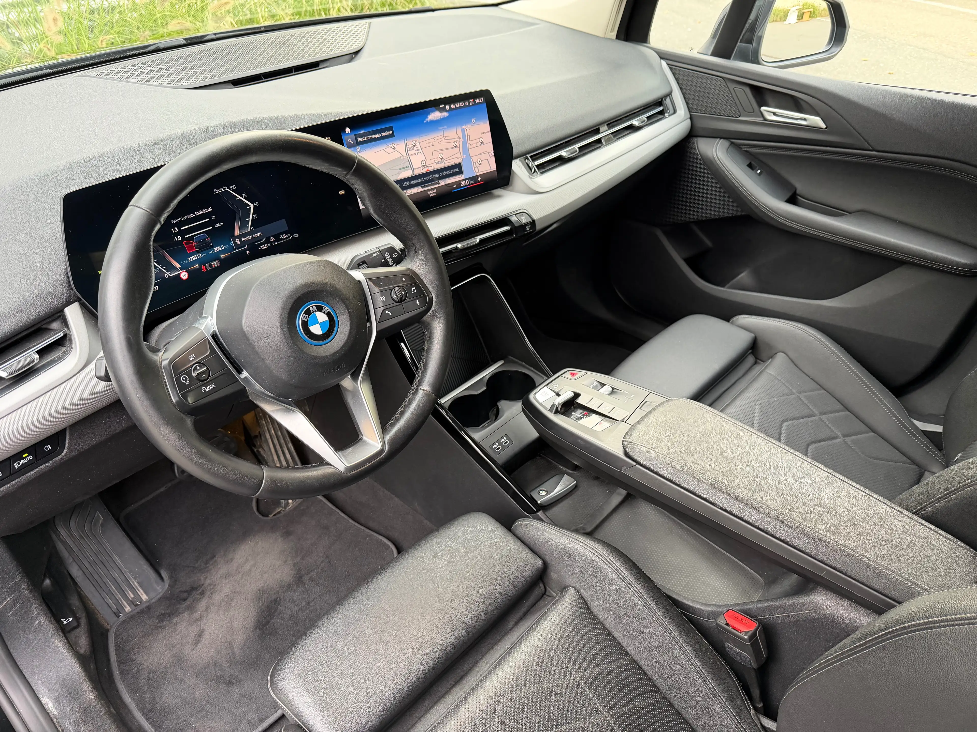 BMW 225 Active Tourer PHEV 225xeA (180 kW) — photo 5