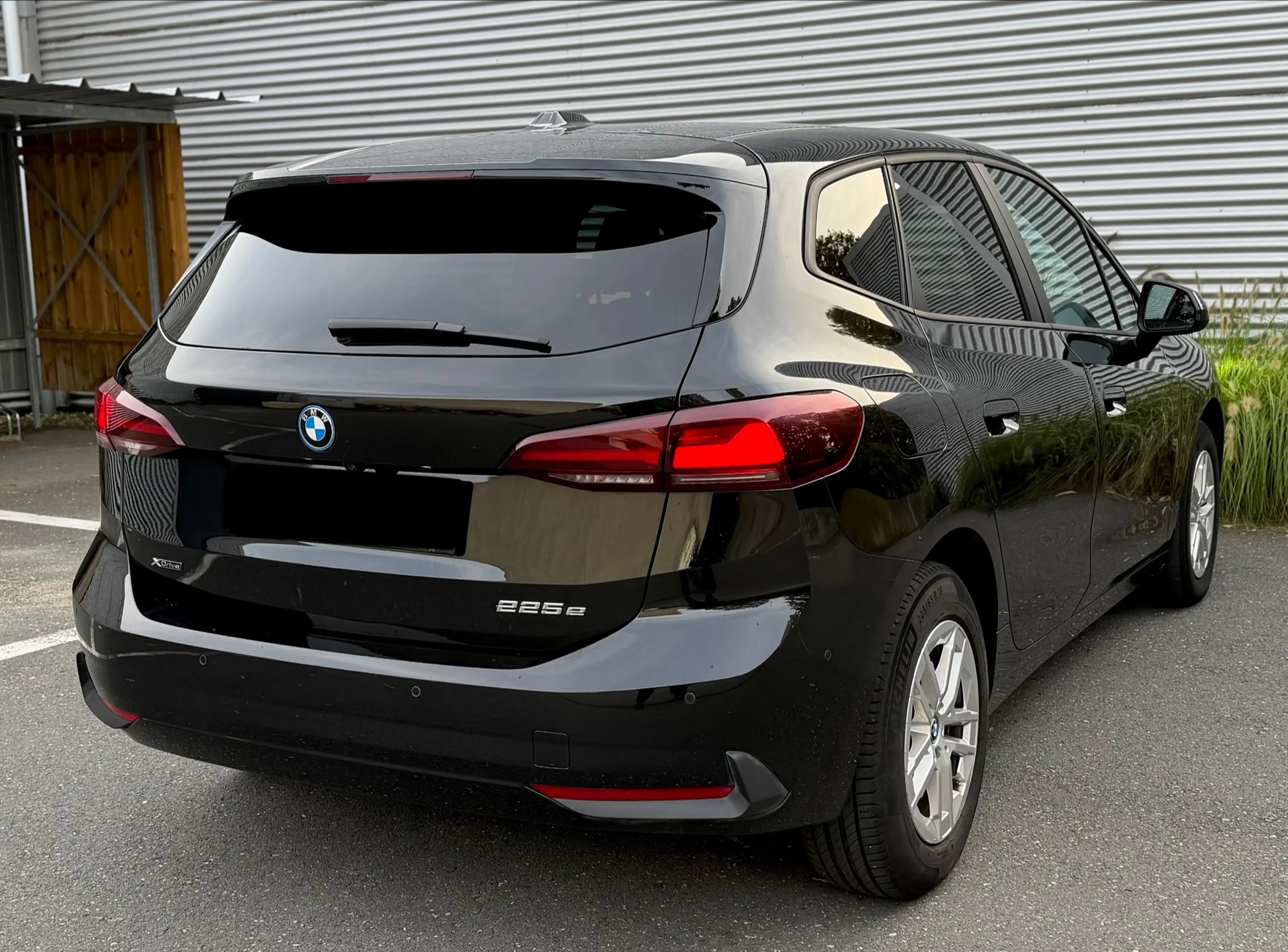 BMW 225 Active Tourer PHEV 225xeA (180 kW) — photo 3
