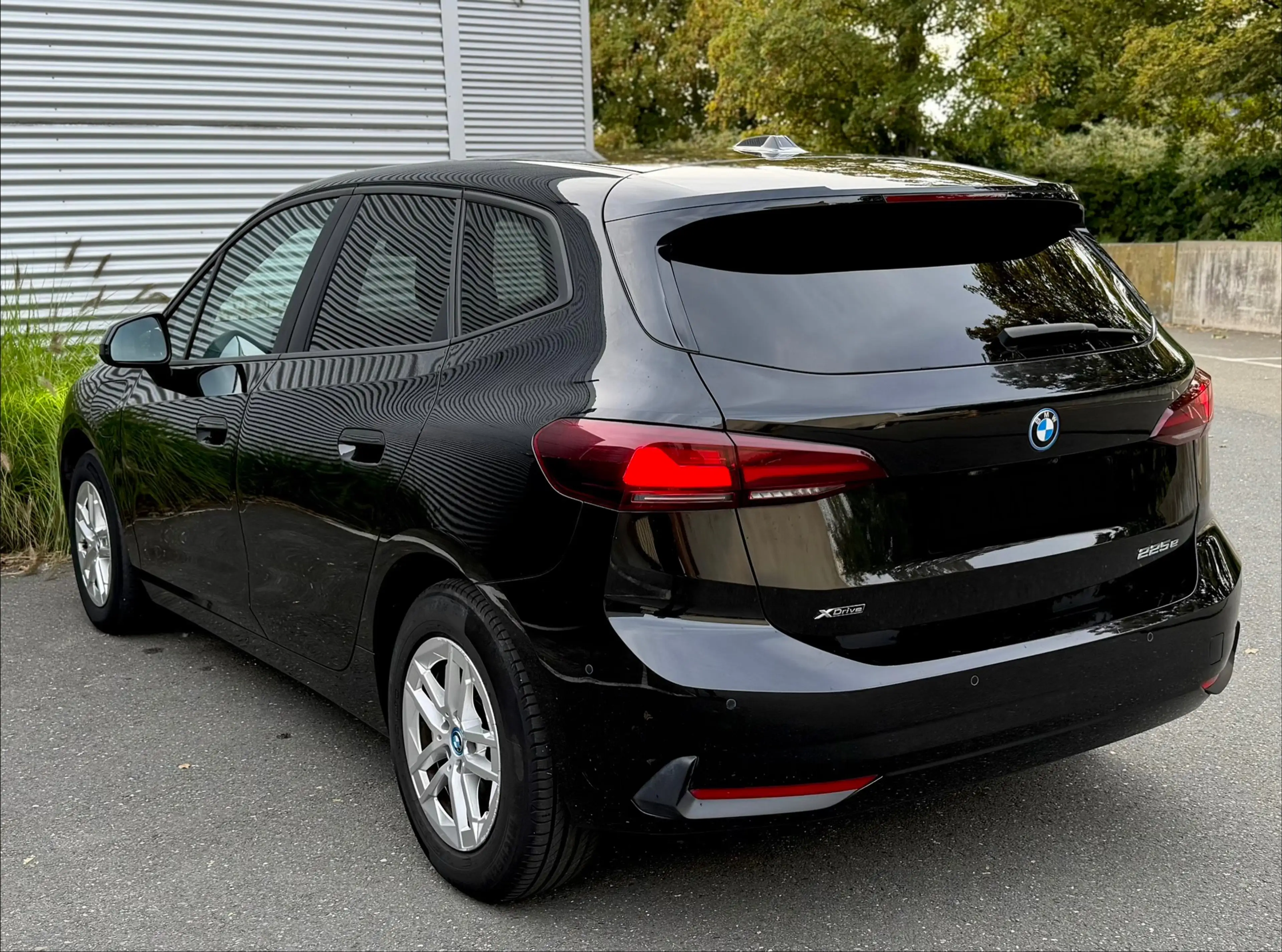 BMW 225 Active Tourer PHEV 225xeA (180 kW) — photo 4