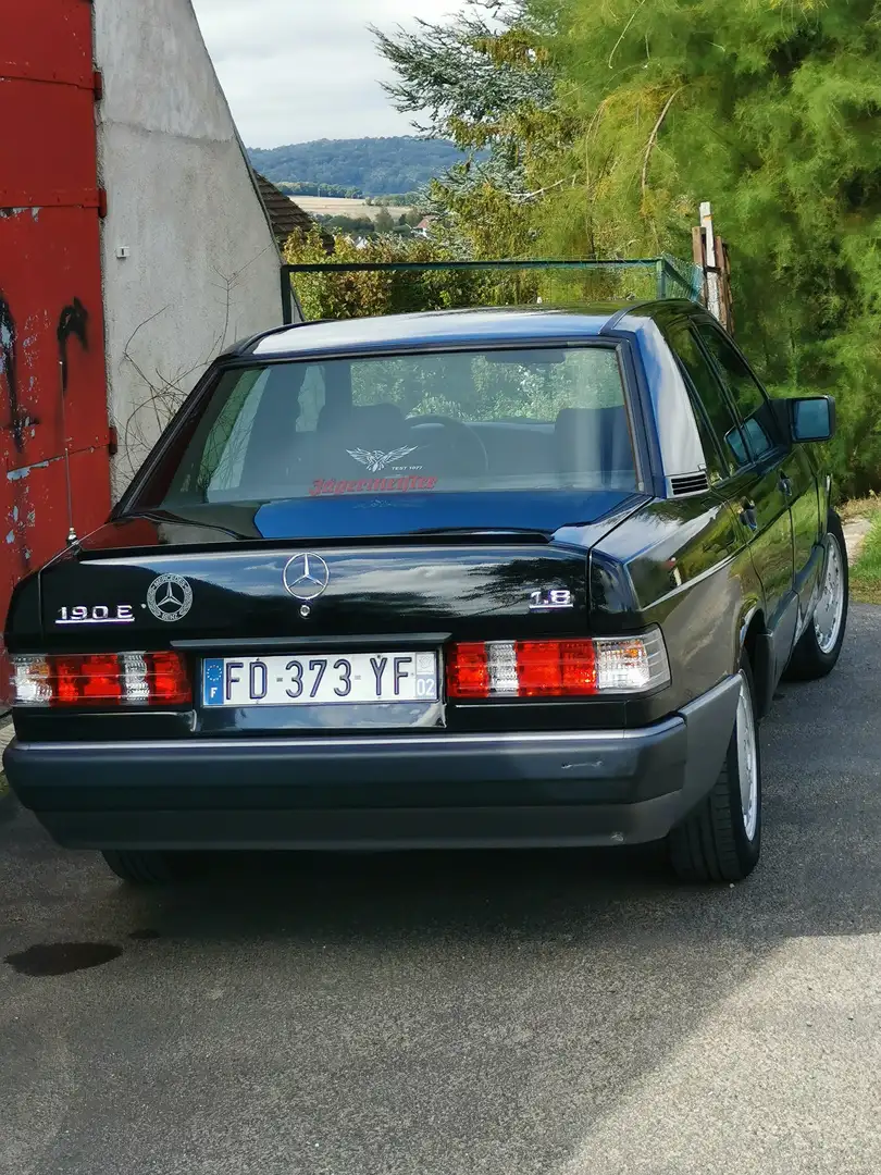 Mercedes-Benz 190 190 E 1.8 Noir - 2