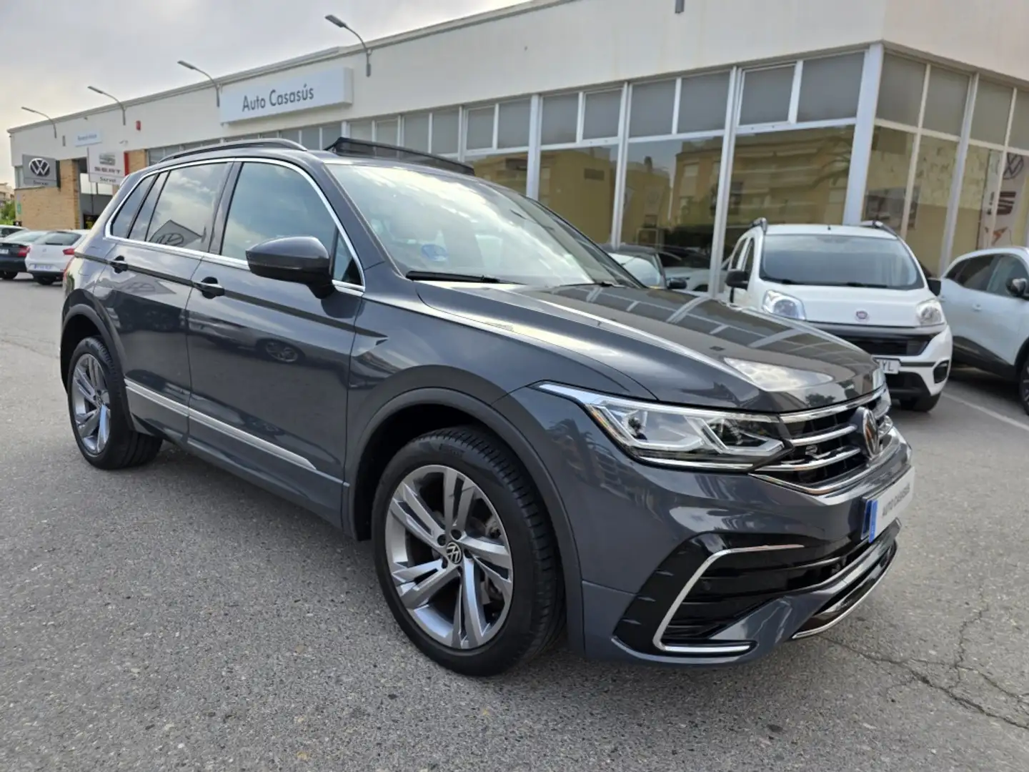 Volkswagen Tiguan 1.4 eHibrid R-Line 180kW Gris - 2