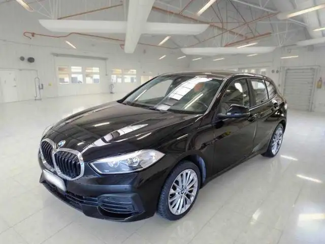 BMW 116 F40 116d Business Advantage auto