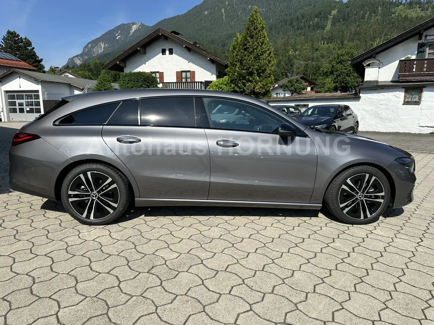 Mercedes-Benz CLA 200 CLA 200 d Shooting Brake PROG 360° DIST NGHT LED Grau - 2