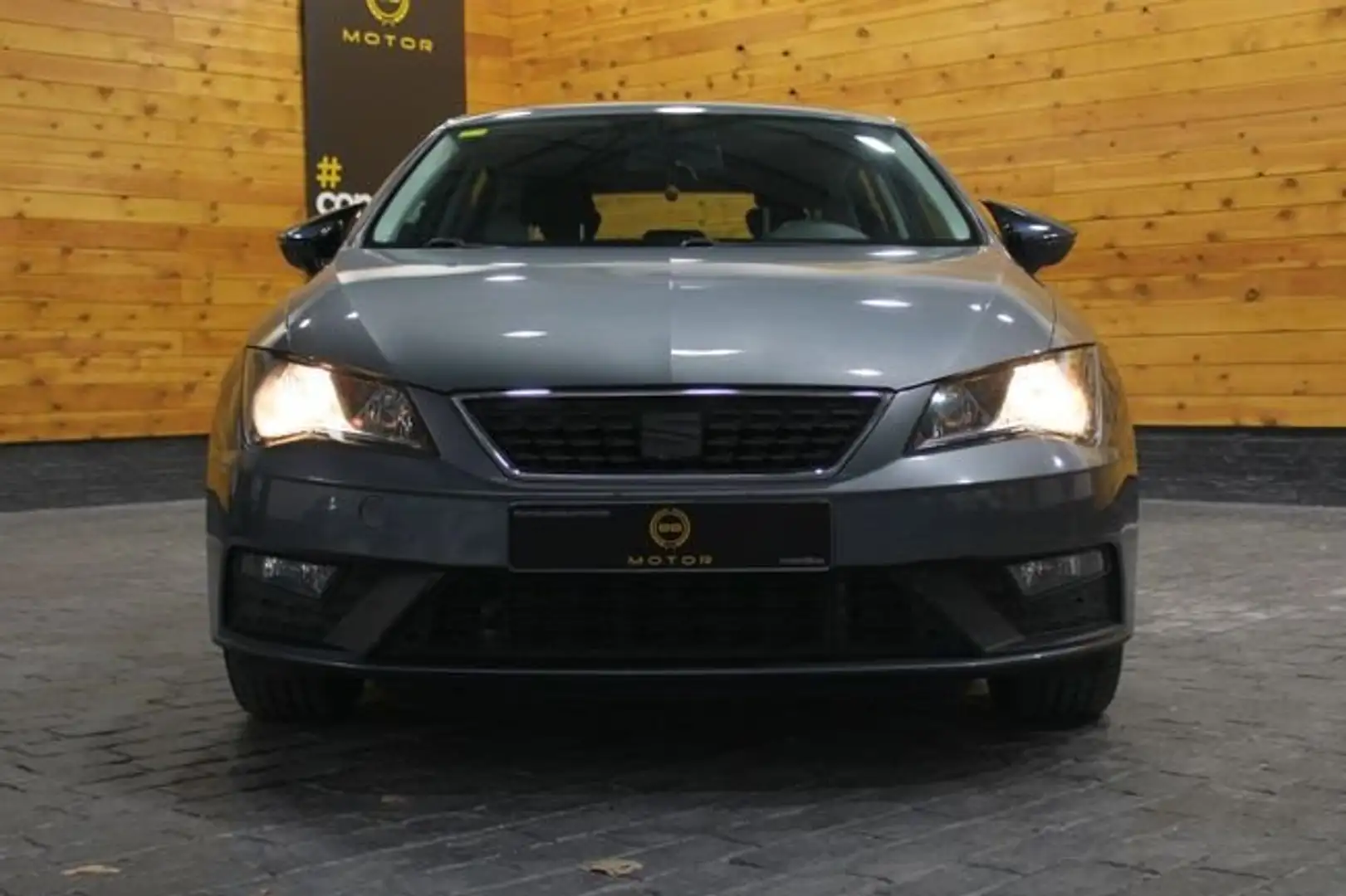 SEAT Leon ST 1.6TDI CR S&S Reference 115 Grau - 2