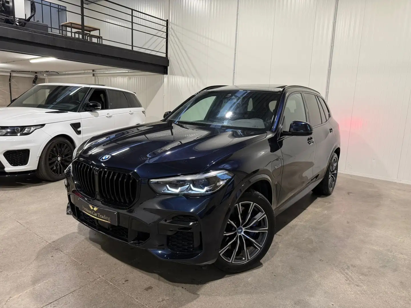 BMW X5 X5 xDrive45e *M-SPORT* PANO, MEMORY, LANE ASSIST Чорний - 2