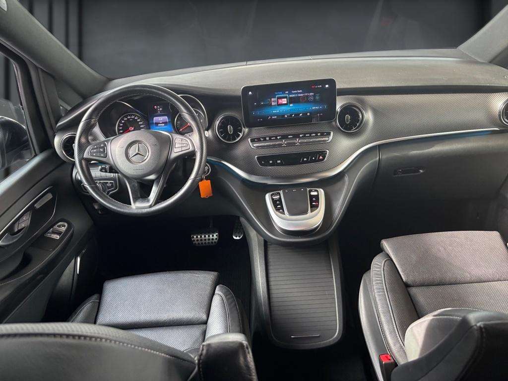 Mercedes-Benz V 250