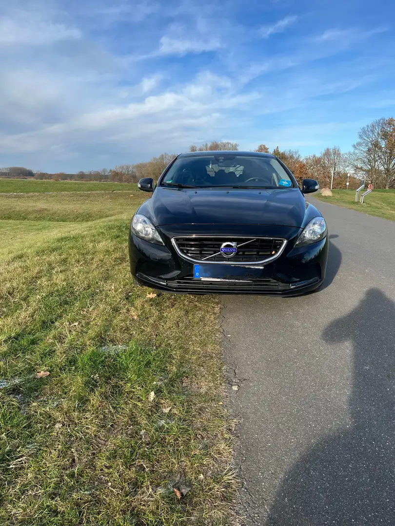 Volvo V40 You! Schwarz - 2