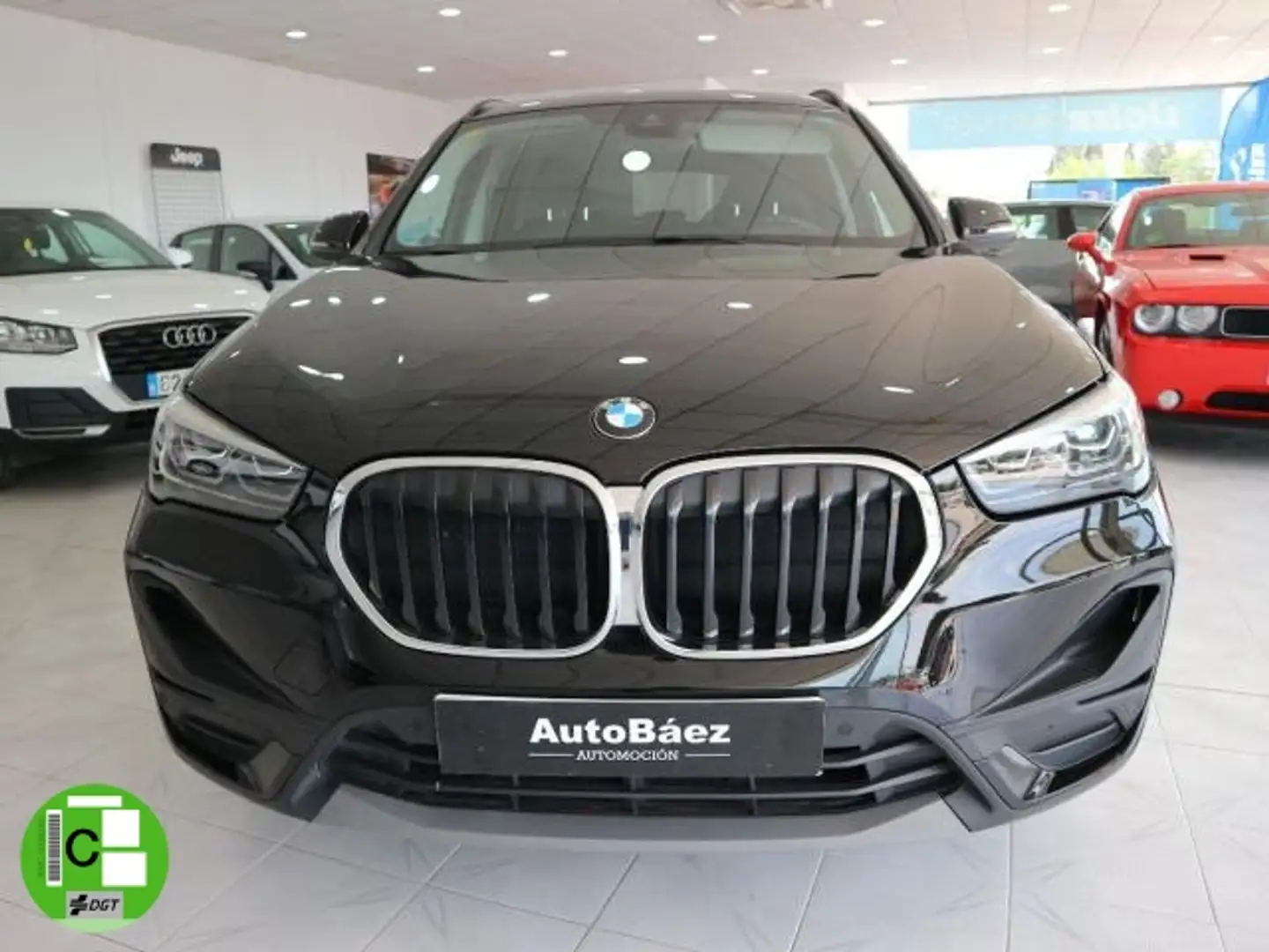 BMW X1 sDrive 16d Business Noir - 1