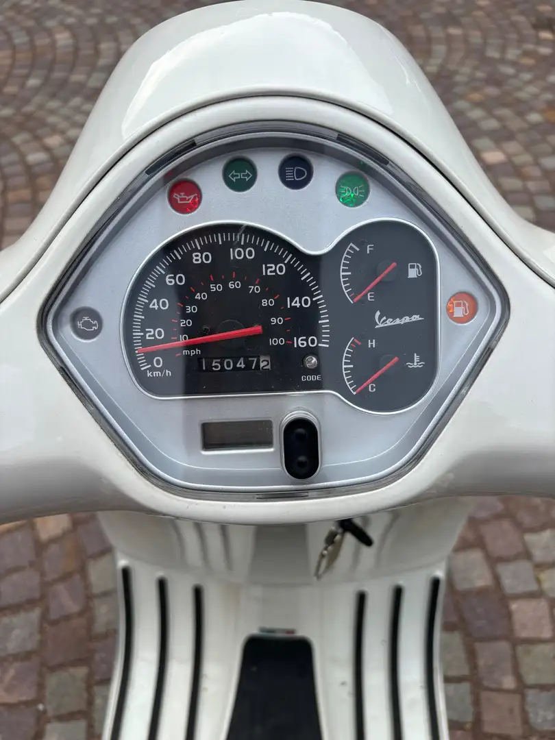 Piaggio GTS 300 Super Blanc - 2
