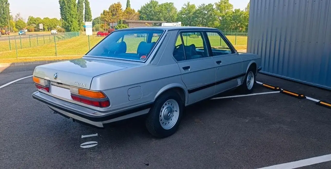 BMW 520i e28, foto 2