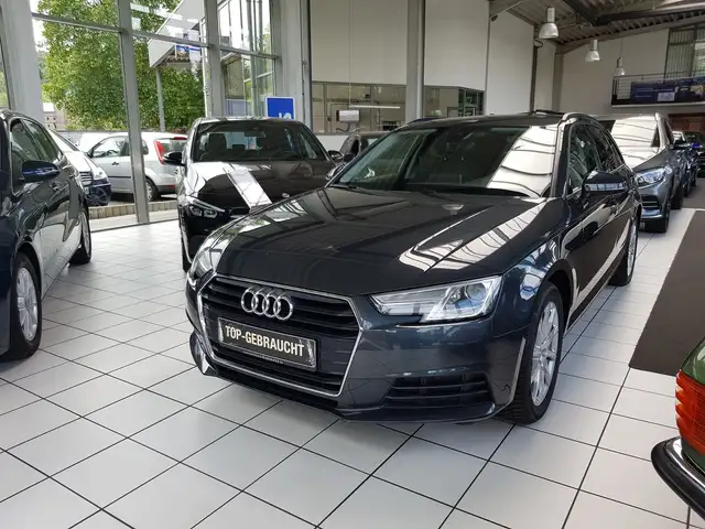 Audi A4 KOMBI XENON DIGITALTACHO