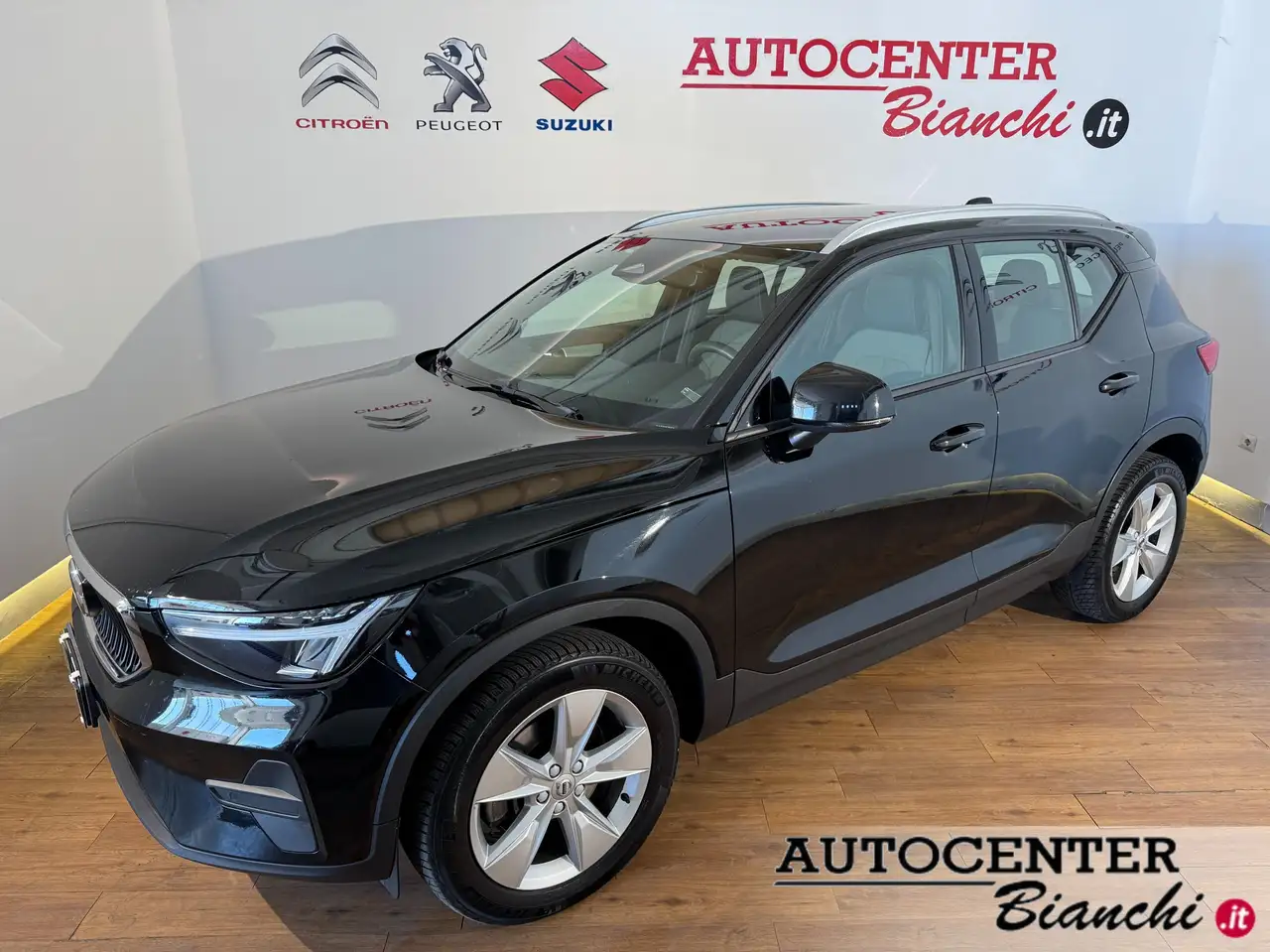 Volvo XC40 2.0 b4 awd Momentum