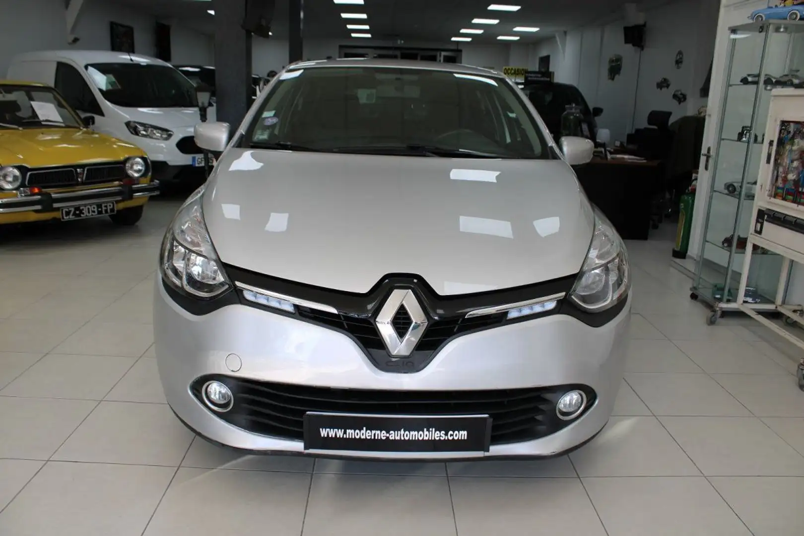 Renault Clio IV 0.9 TCE 90CH ZEN ECO² Gris - 2