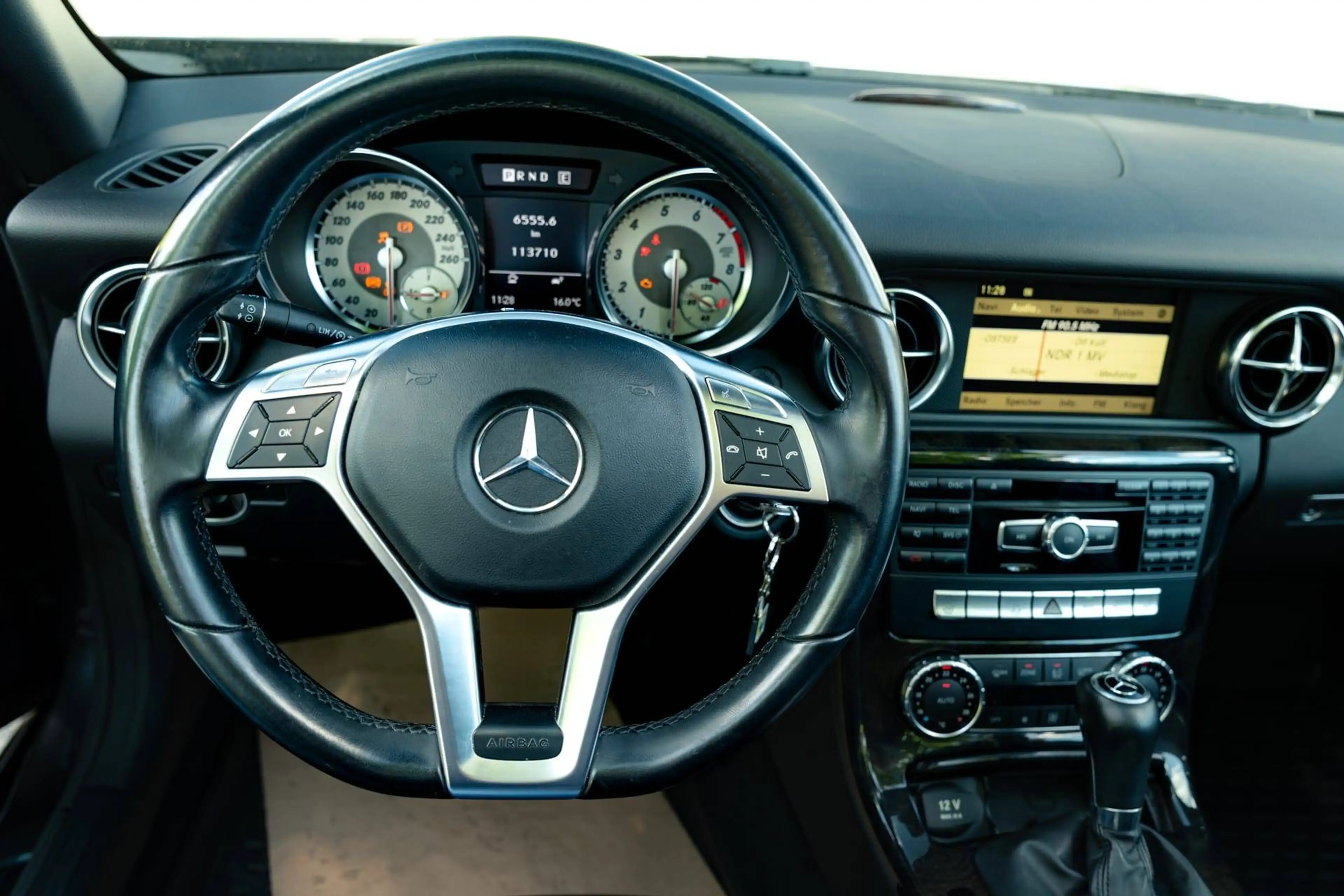 Mercedes-Benz SLK 350 SLK-Klasse (BlueEFFICIENCY) 7G-TRONIC — photo 10