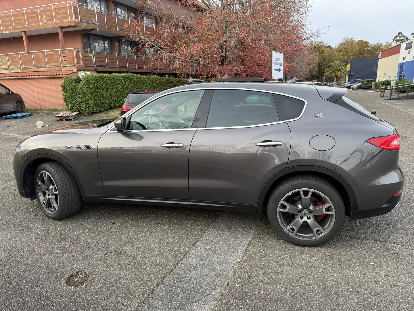 Maserati Levante 3.0 V6 350ch Q4 GranSport Gris - 2