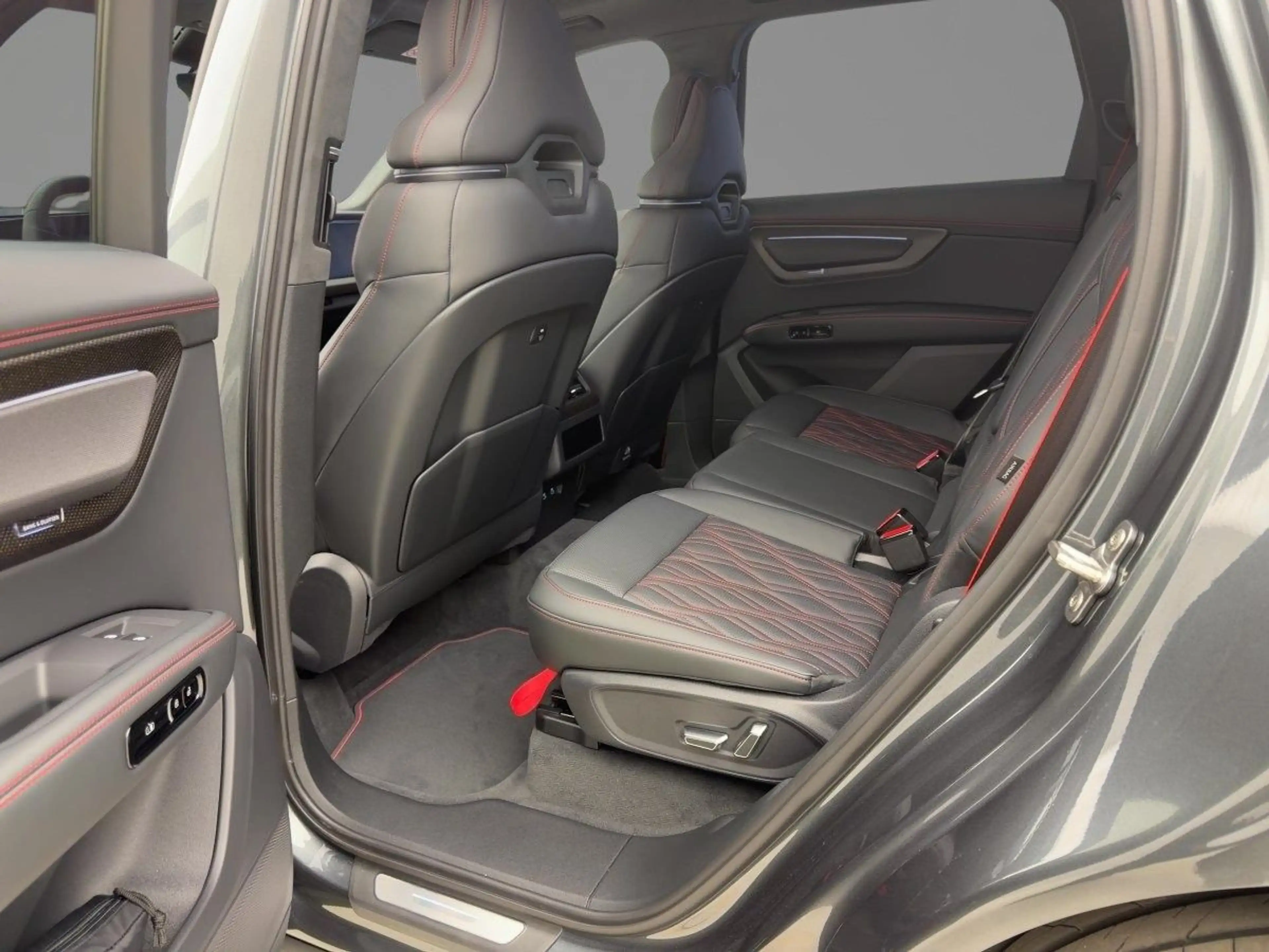 Audi Q7 SUV TDI *QUA*S-LINE*PANO*MATRIX*B&O*ACC* — photo 8