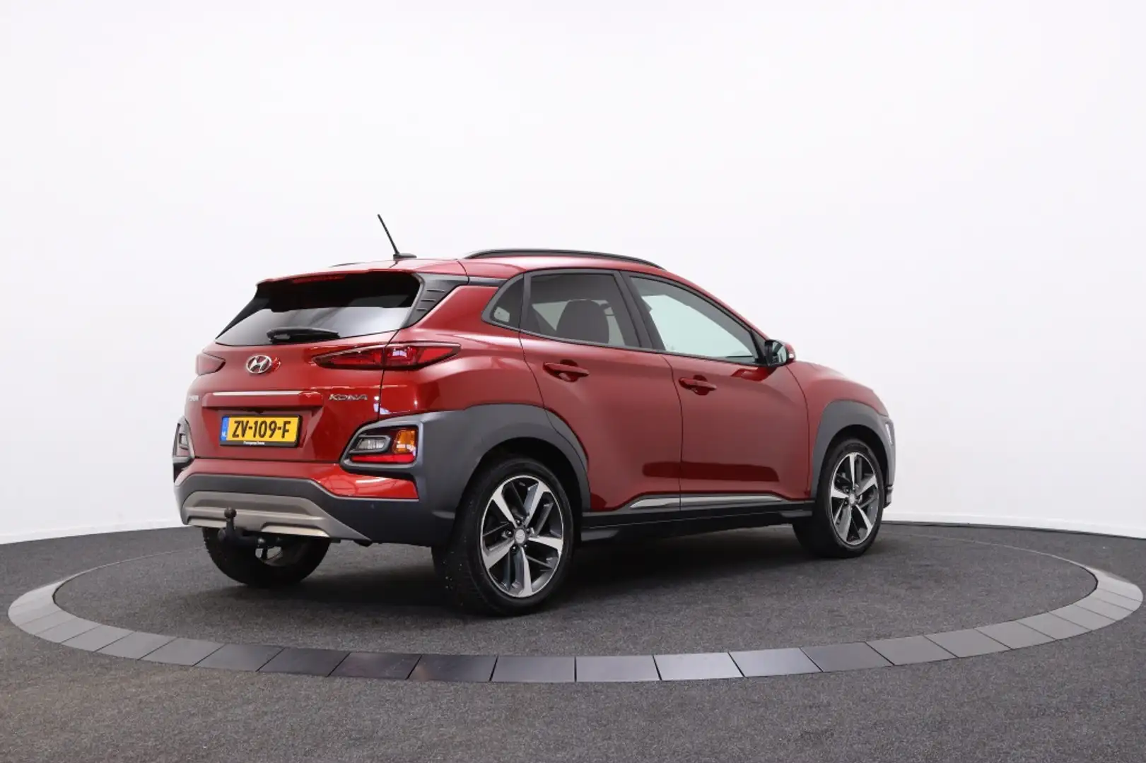 Hyundai KONA 1.0T Fashion | All-seasons | Trekhaak | Carplay | Rouge - 2