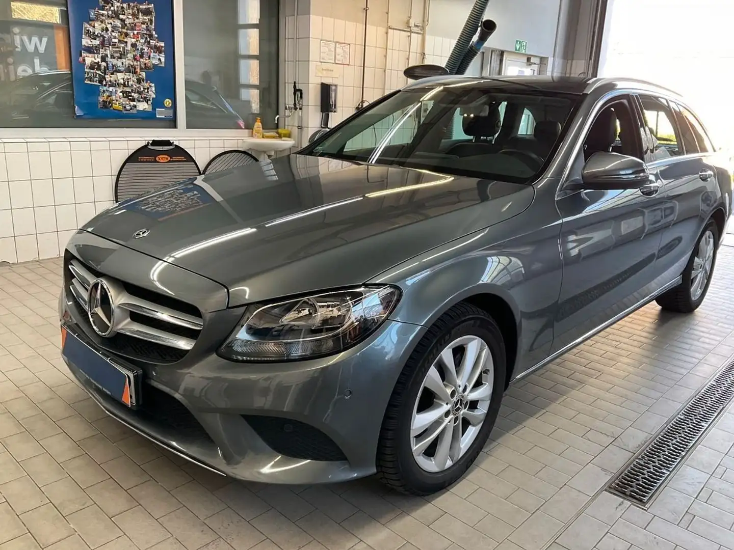 Mercedes-Benz C 220 T d Navi / SHZ / PDC / aut. Grau - 1