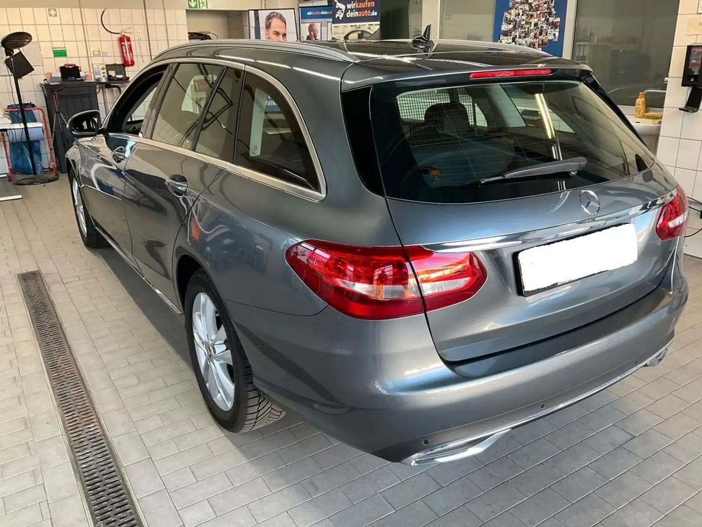Mercedes-Benz C 220 T d Navi / SHZ / PDC / aut. Grau - 2